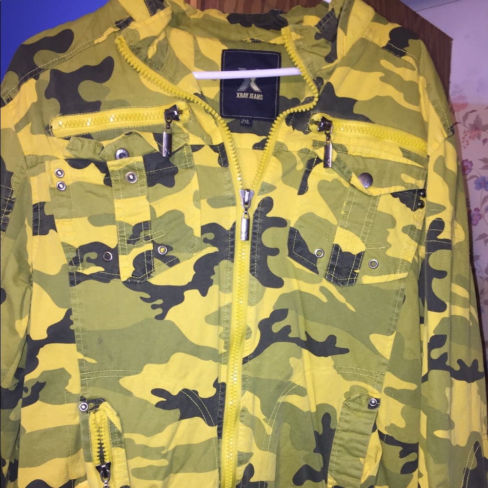 Yellow coma X-ray Jeans jacket